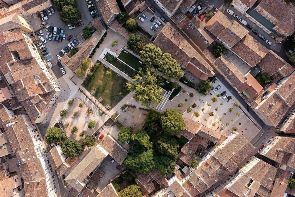 Taote - Studio Avec Terrasse Au Coeur De Ville Brignoles Exteriör bild